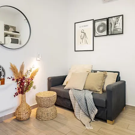 Charming Renovated Next To The Sea Lägenhet Šibenik